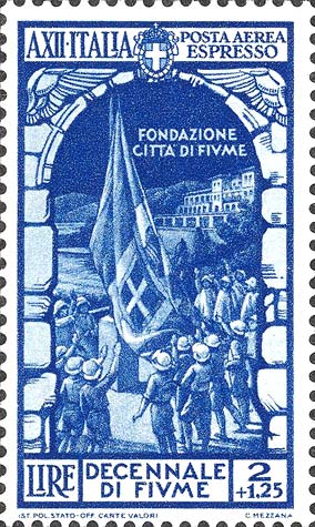 Francobollo Alzabandiera Davanti alla Sede della Fondazione di Fiume -  1934
