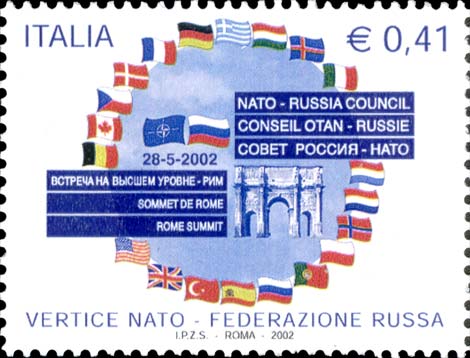 Francobollo Bandiere dei 20 Paesi Membri della NATO, Diciture e Arco di Costantino -  2002
