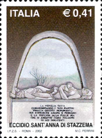 Francobollo Scultura all'Interno del Monumento Ossario di Sant'Anna di Stazzema -  2002