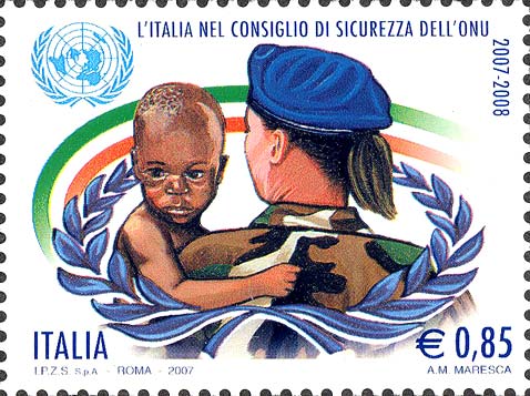 Francobollo Bambino di Colore in Braccio ad una Donna Soldato -  2007