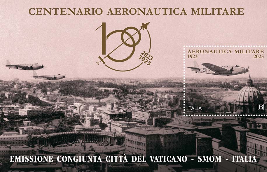 Francobollo Siai Marchetti S.82 Marsupiale in Volo Sopra Roma e la Città del Vaticano (Blocco Foglietto) -  2023